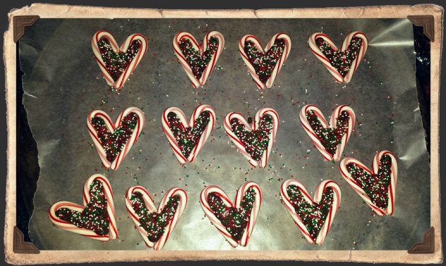 candy-cane-hearts-2